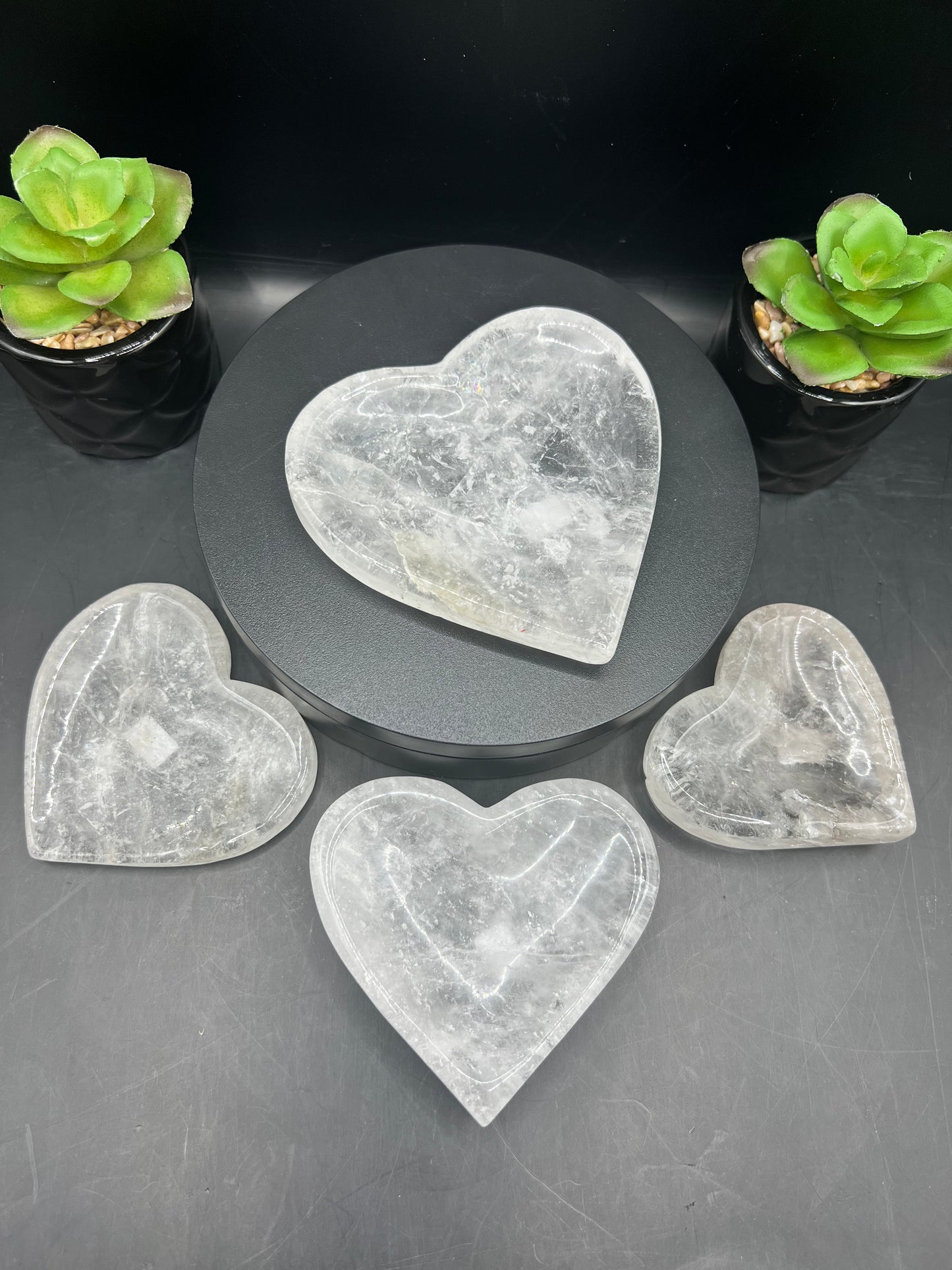 CLEAR QUARTZ HEART DISH