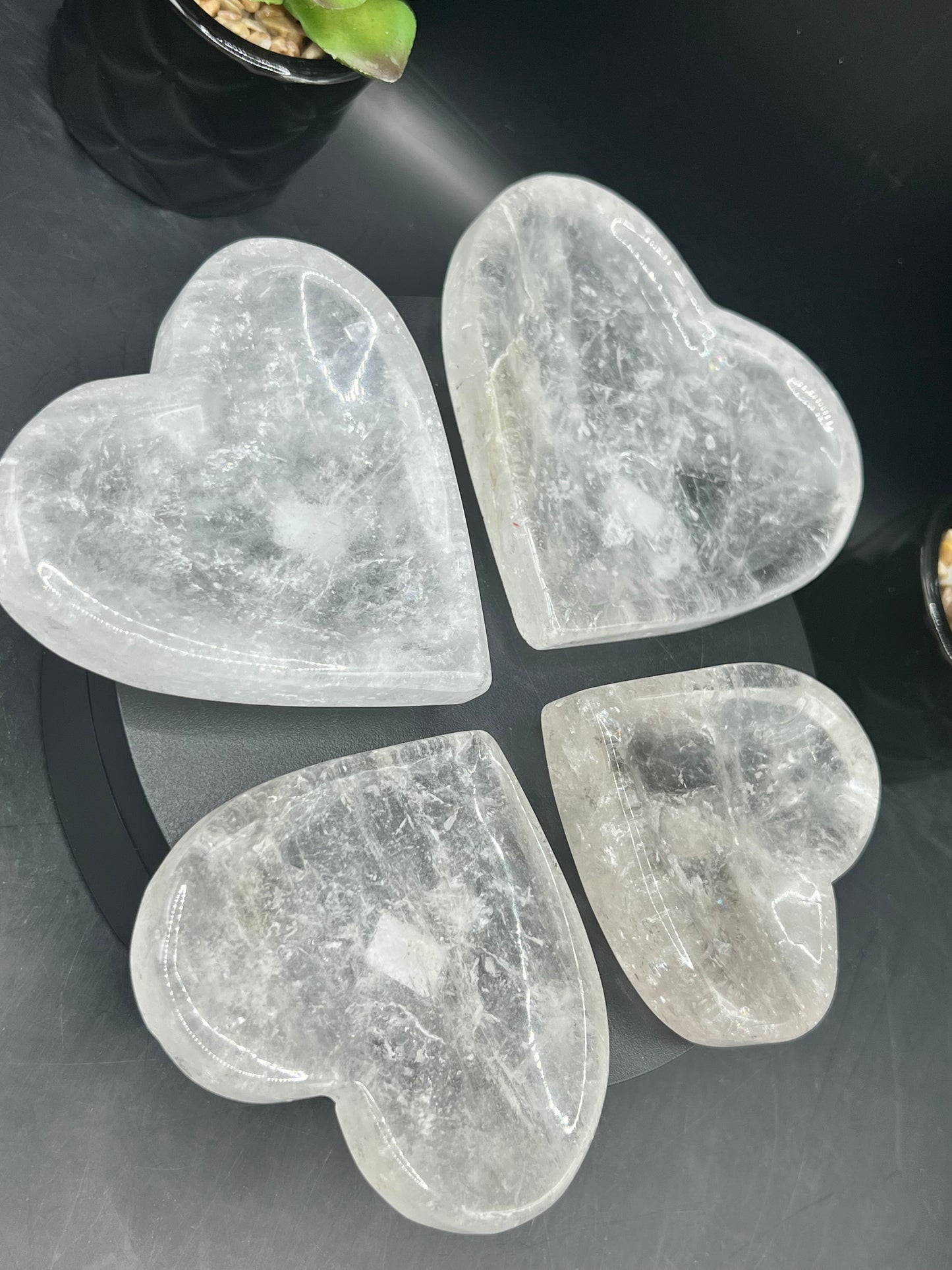 CLEAR QUARTZ HEART DISH