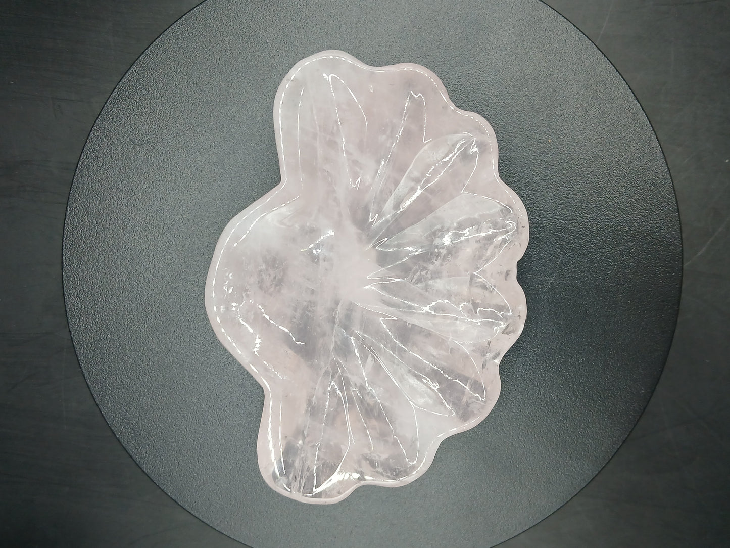 ROSE QUARTZ SHELL DISH