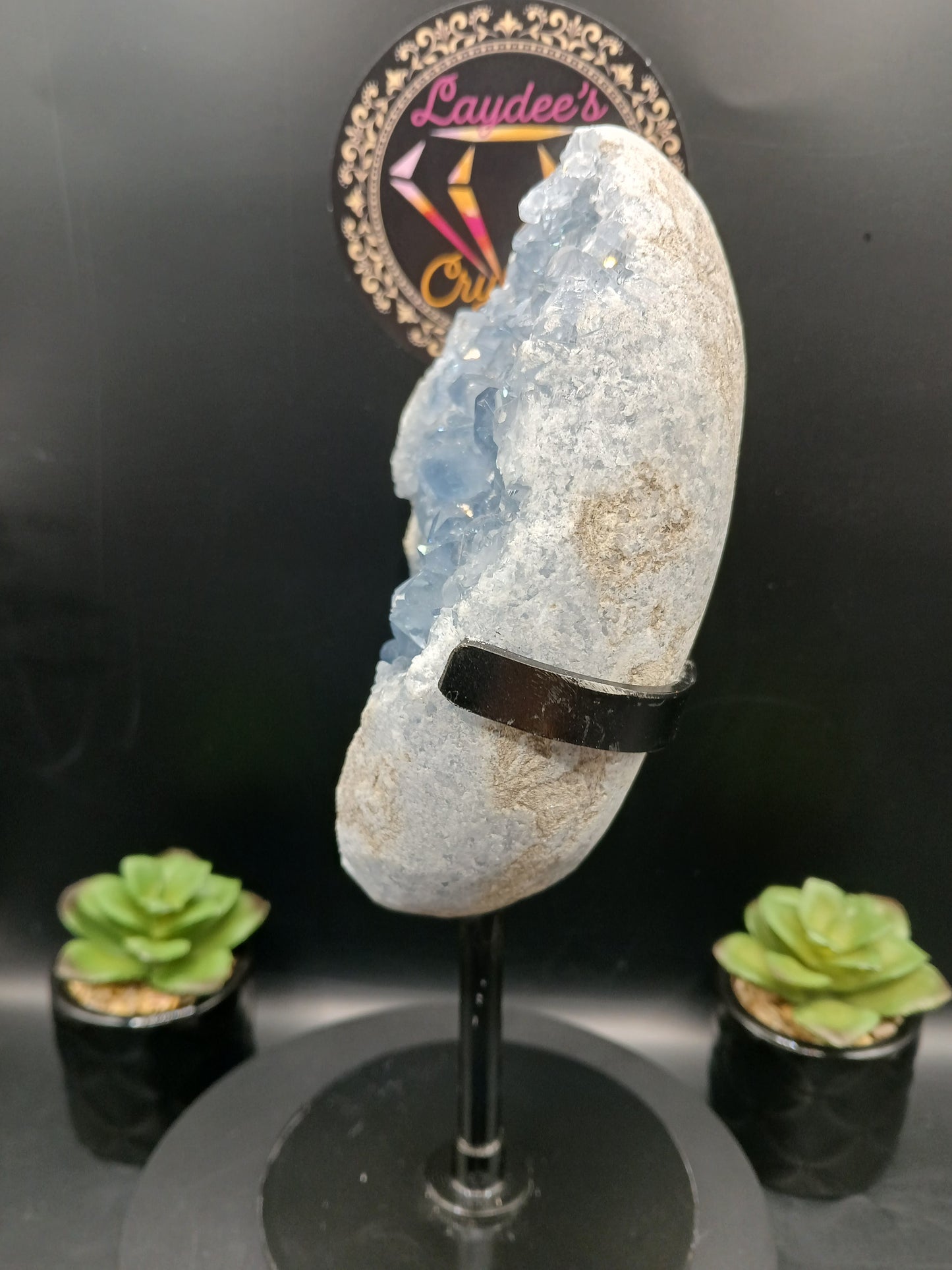 CELESTITE STATEMENT PIECE