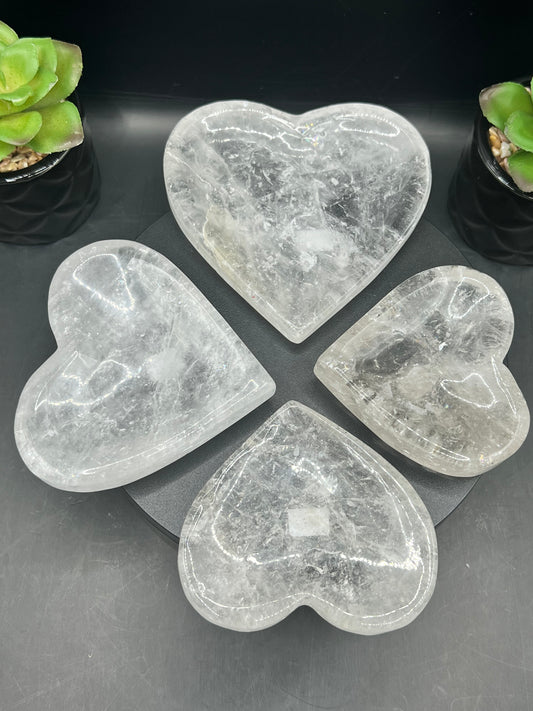 CLEAR QUARTZ HEART DISH