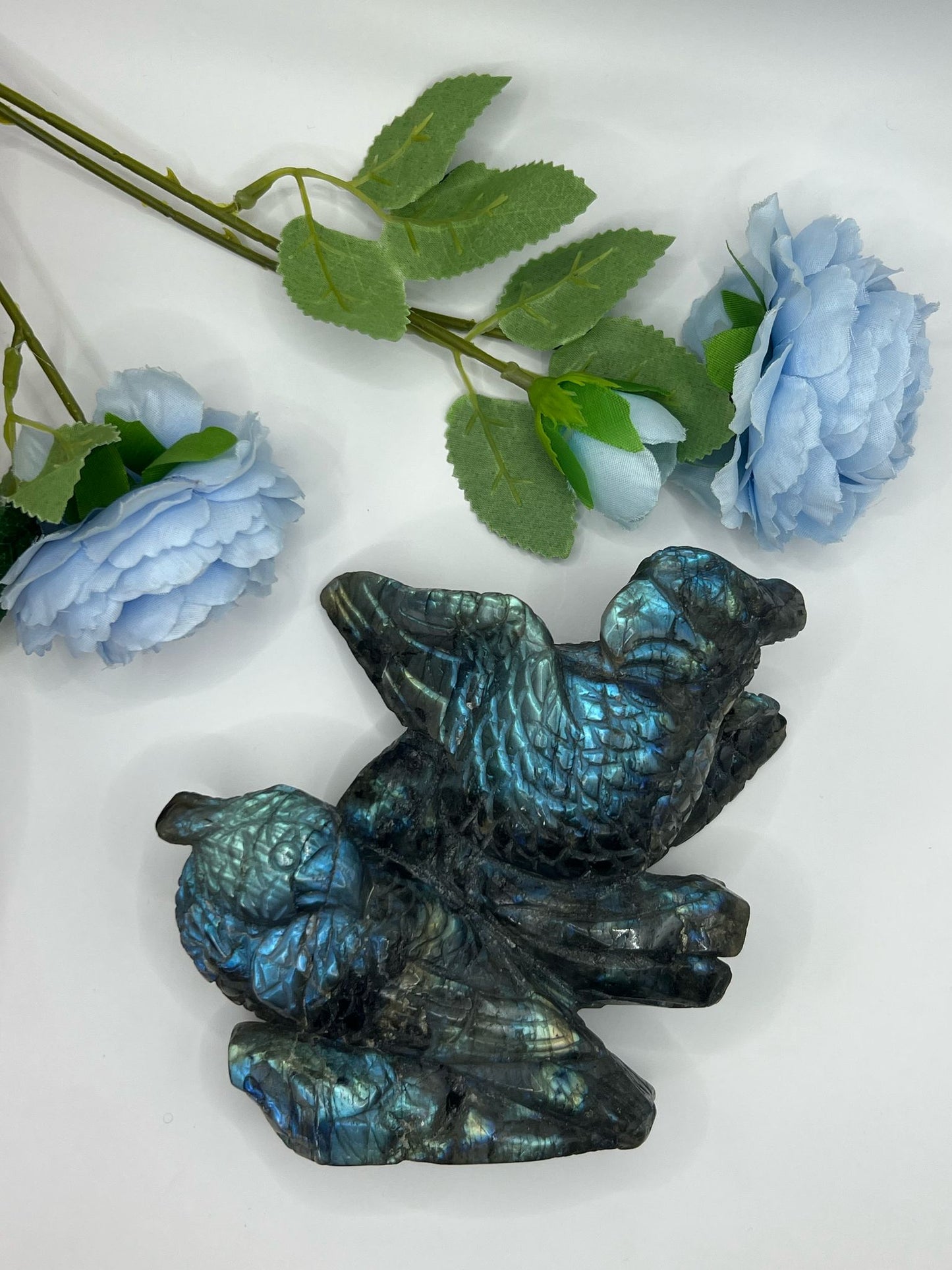 SUPER BLUE FLASH LABRADORITE PARROT CARVING