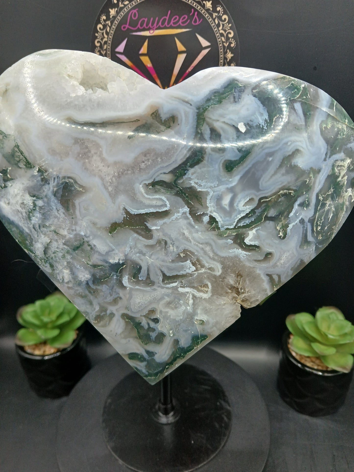 DRUZY MOSS AGATE  HEART ON STAND