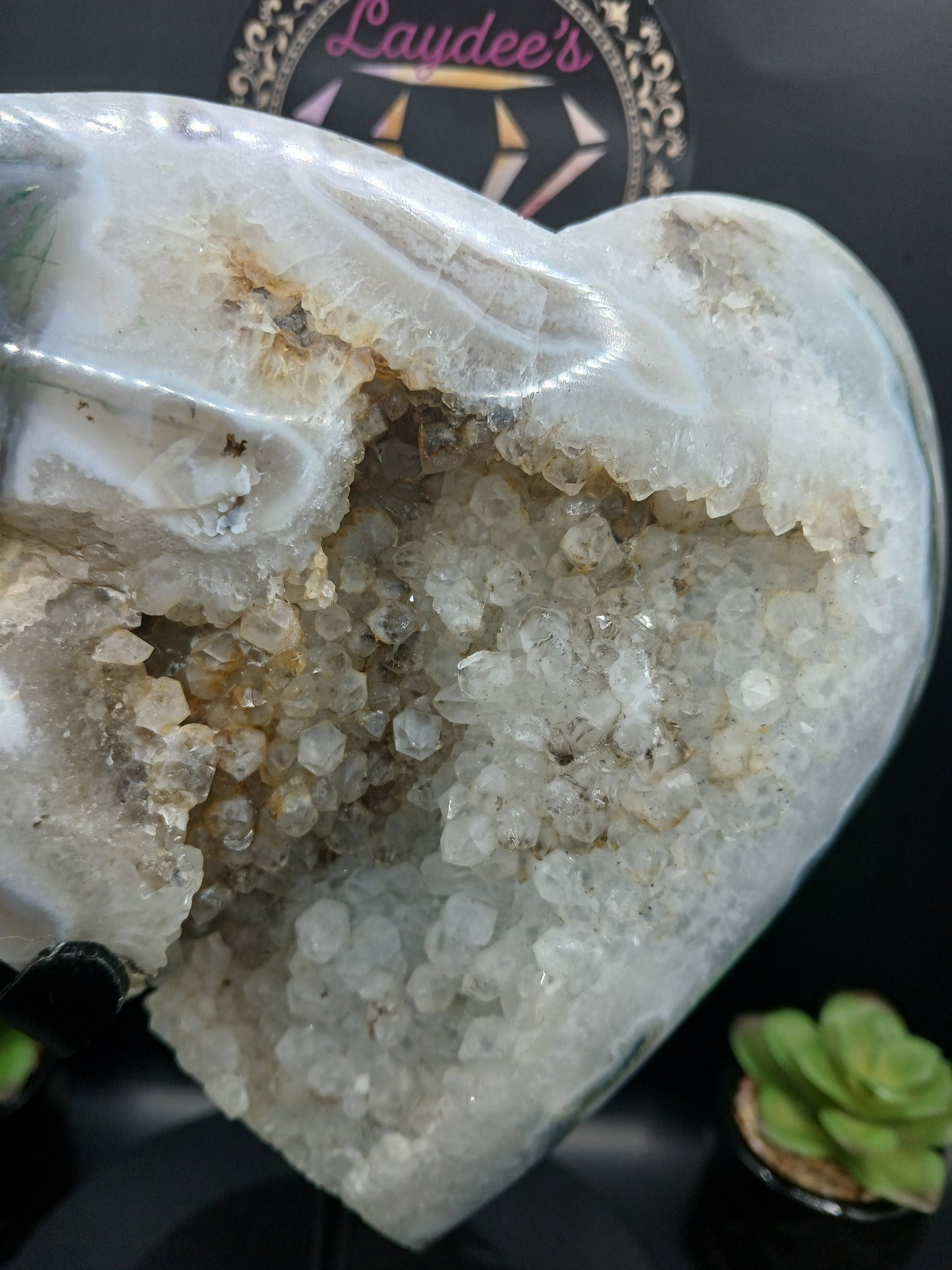 DRUZY MOSS AGATE  HEART ON STAND