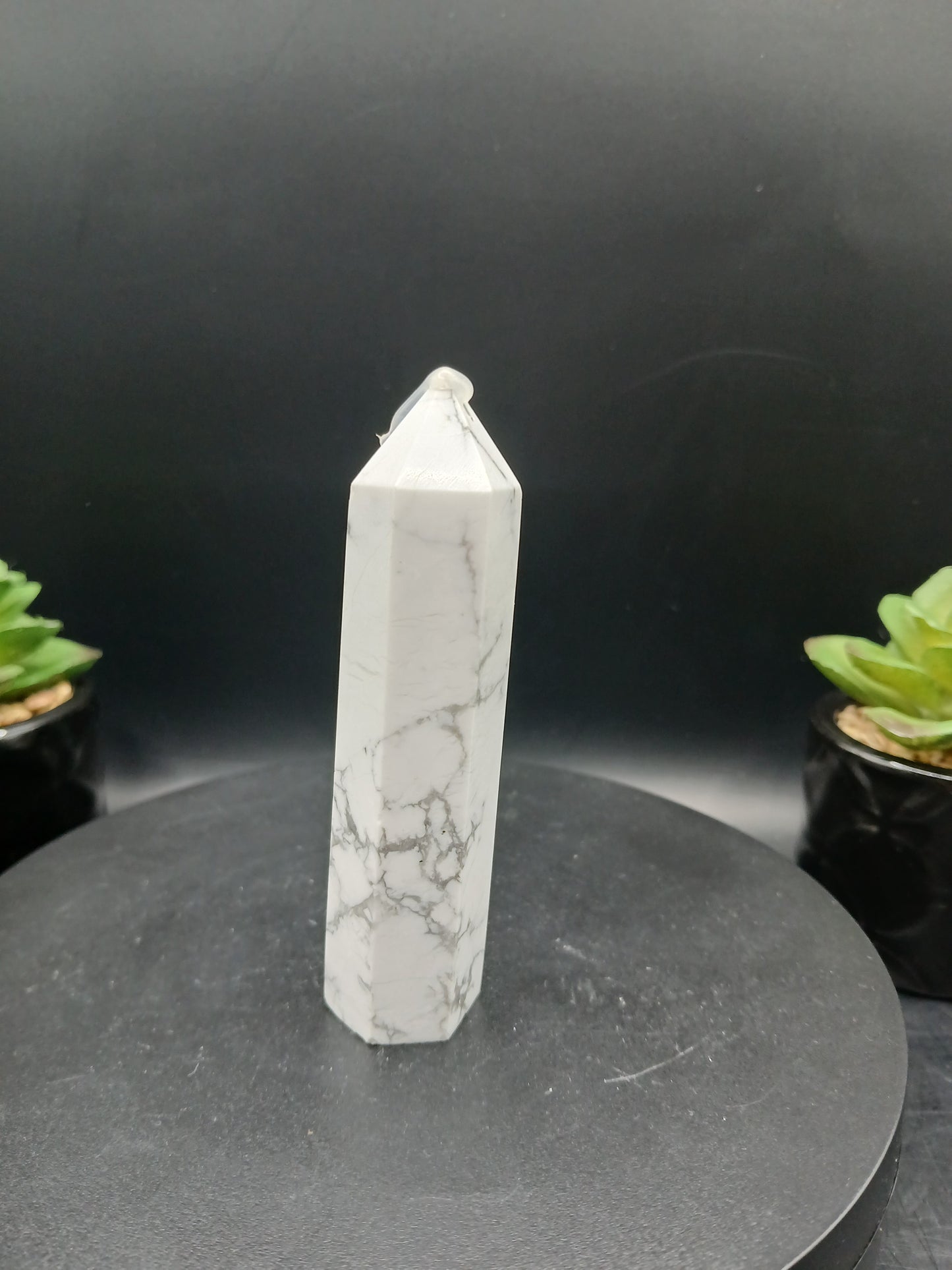 HOWLITE TOWERS